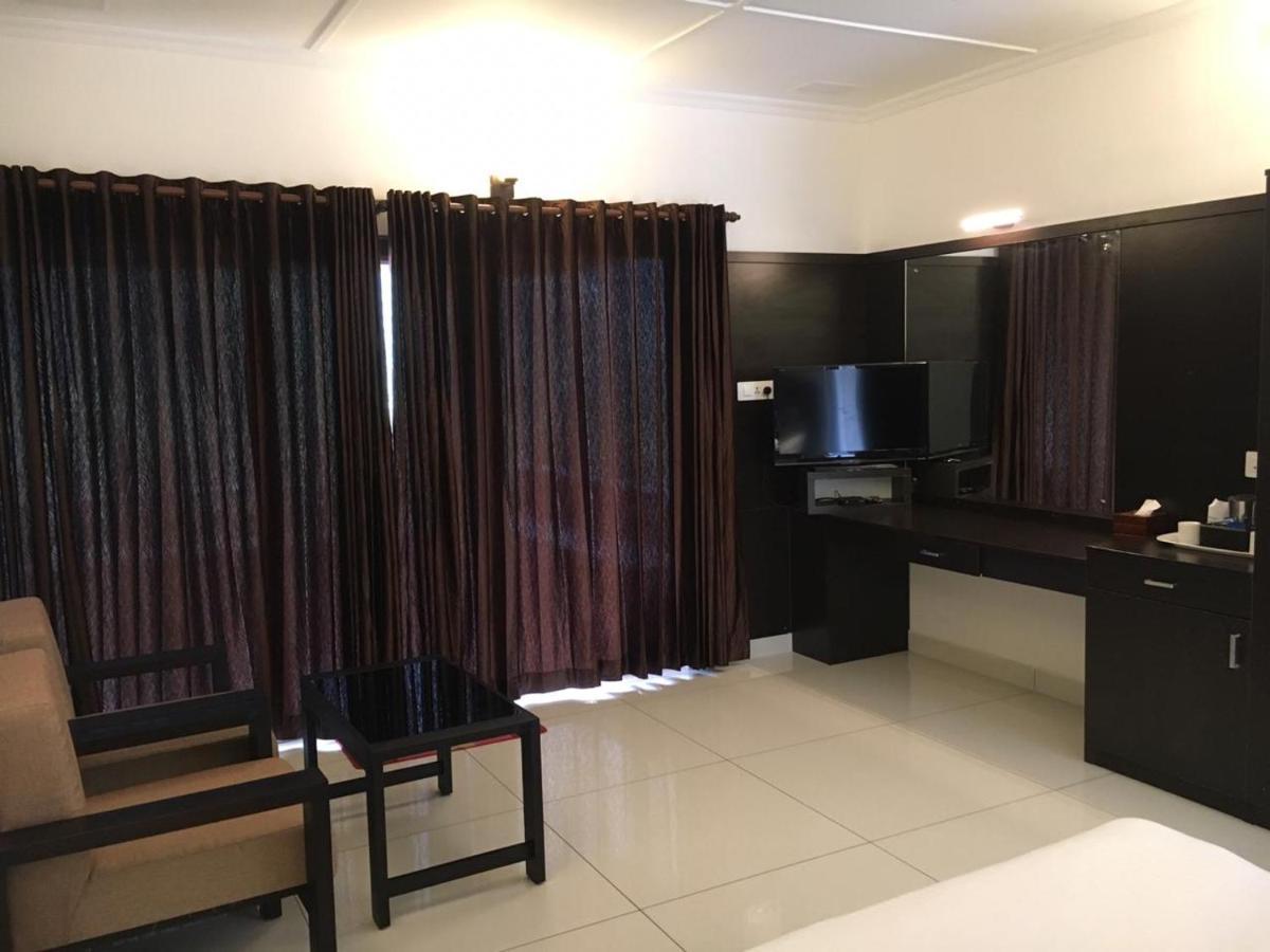 Aranyaka Resorts Munnar Bagian luar foto